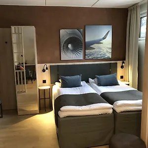 3* Hotel Pilot Airport